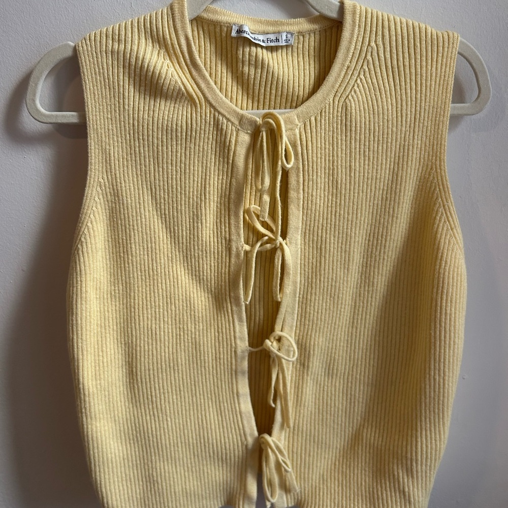 Abercrombie & Fitch Butter Yellow Womens Small Tie Front Ribbed Knit Tank Top